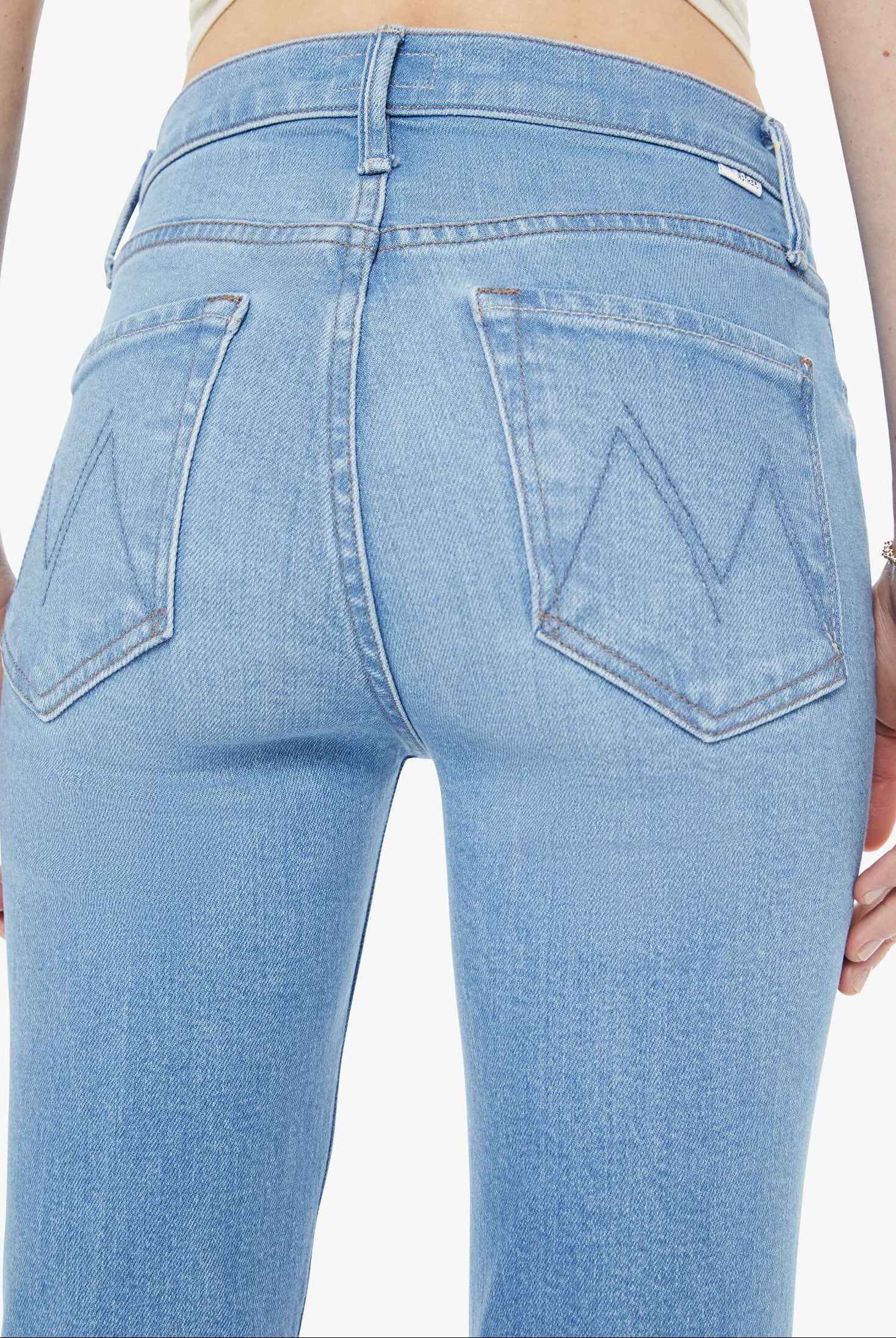 THE MID RISE DAZZLER CROP FRAY
