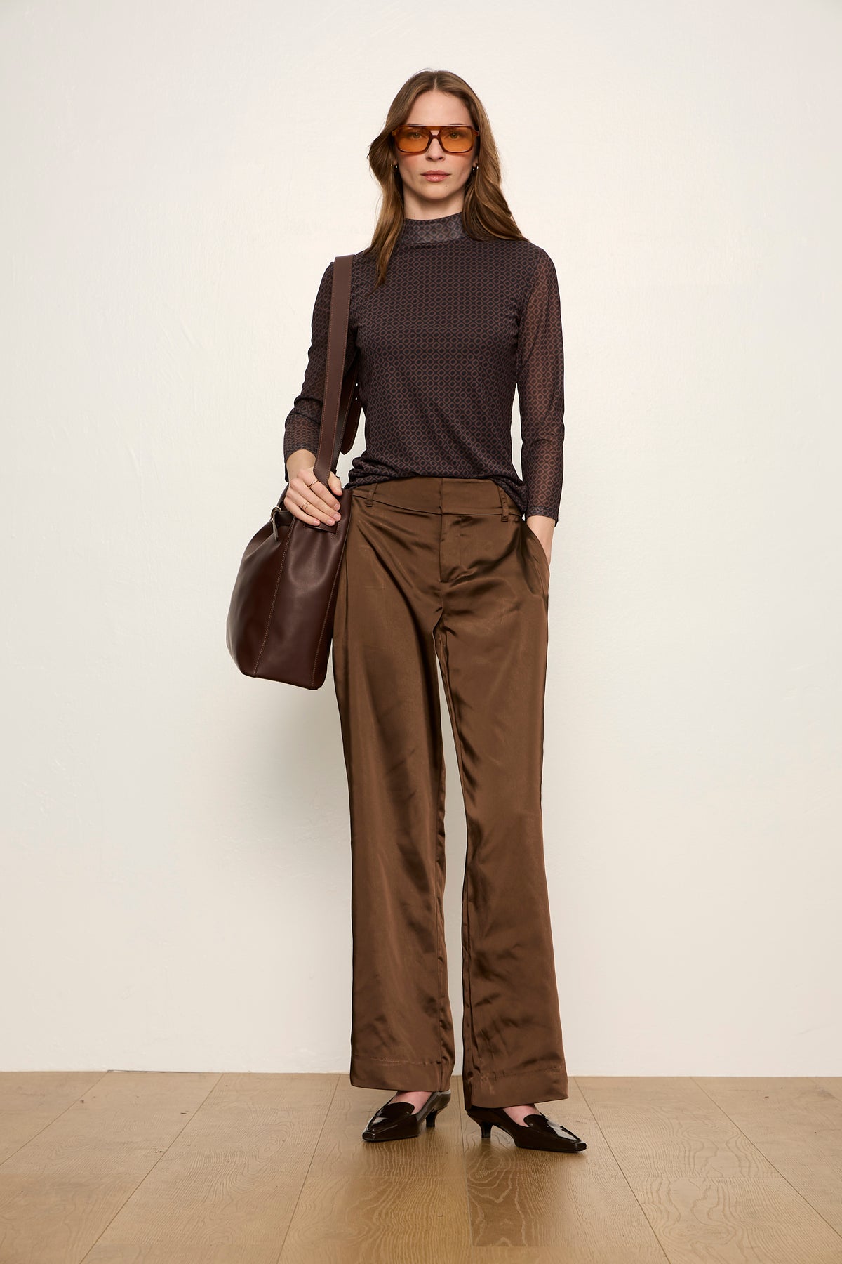 SPOTLIGHT SATIN TROUSER