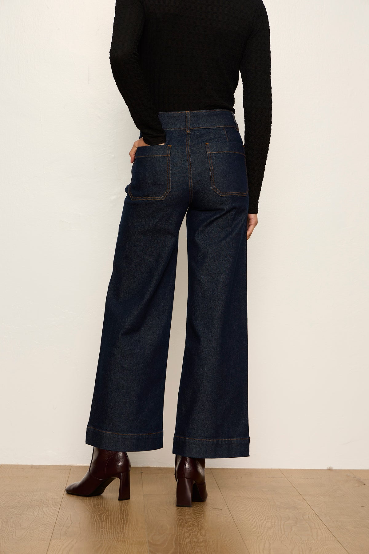 CHELSEA WIDE LEG
