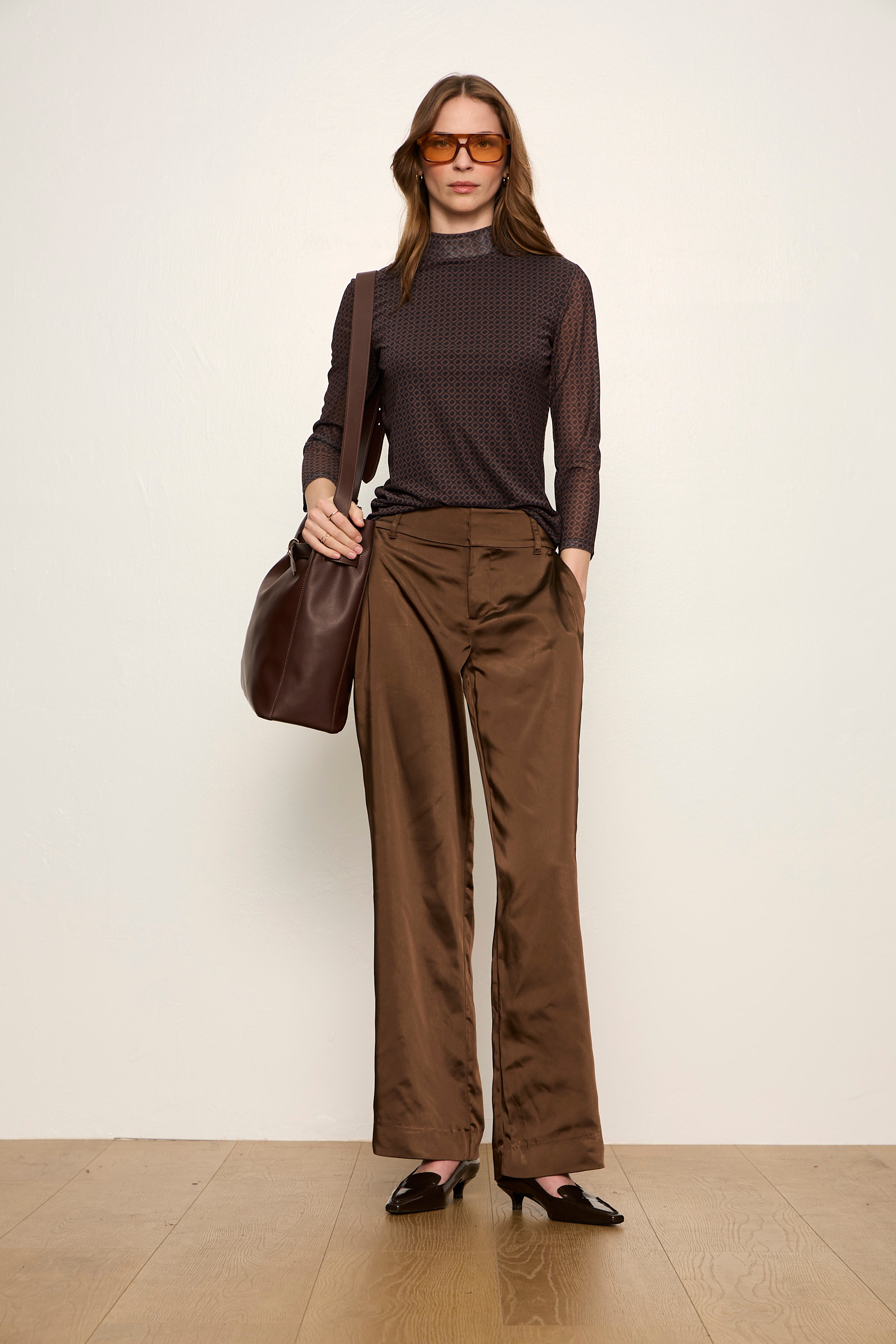 SPOTLIGHT SATIN TROUSER